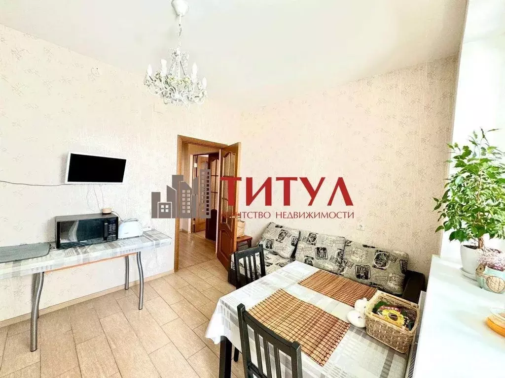 1-к кв. Белгородская область, Старый Оскол Степной мкр,  (52.2 м) - Фото 1