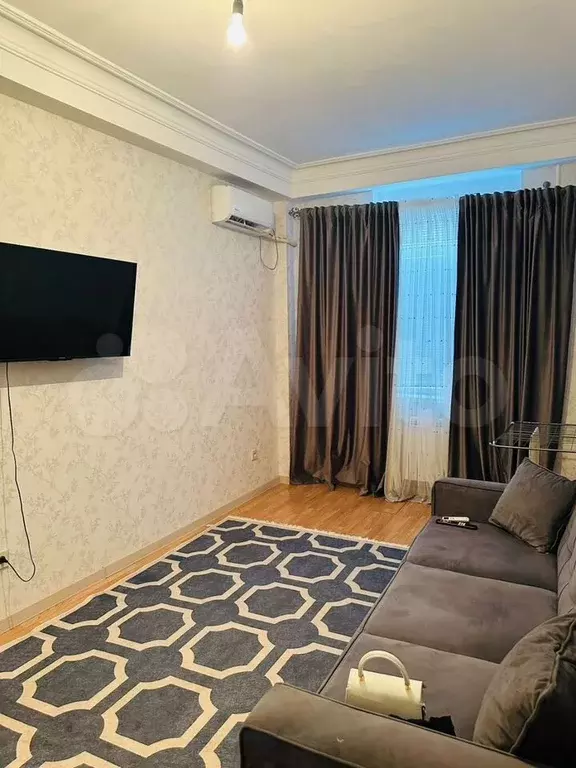 1-к. квартира, 40 м, 1/1 эт. - Фото 0