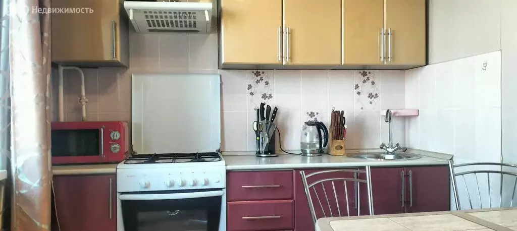 1-комнатная квартира: Энгельс, Полтавская улица, 38А (37.2 м) - Фото 0