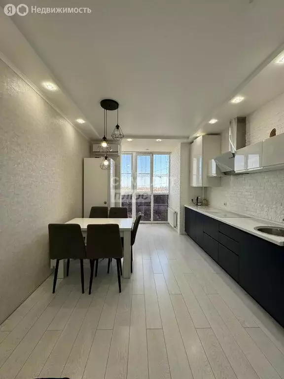 2-комнатная квартира: Астрахань, улица Савушкина, 6И (55 м) - Фото 1
