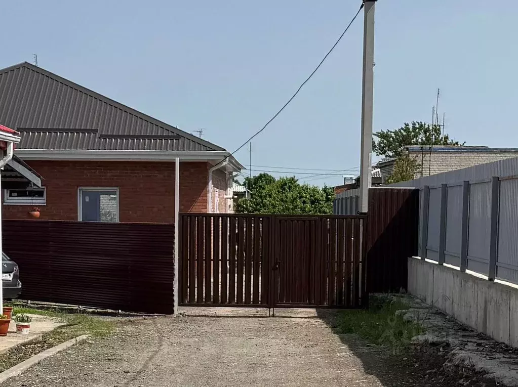 Дом в Краснодарский край, Кореновск ул. Фрунзе, 109 (98 м) - Фото 0