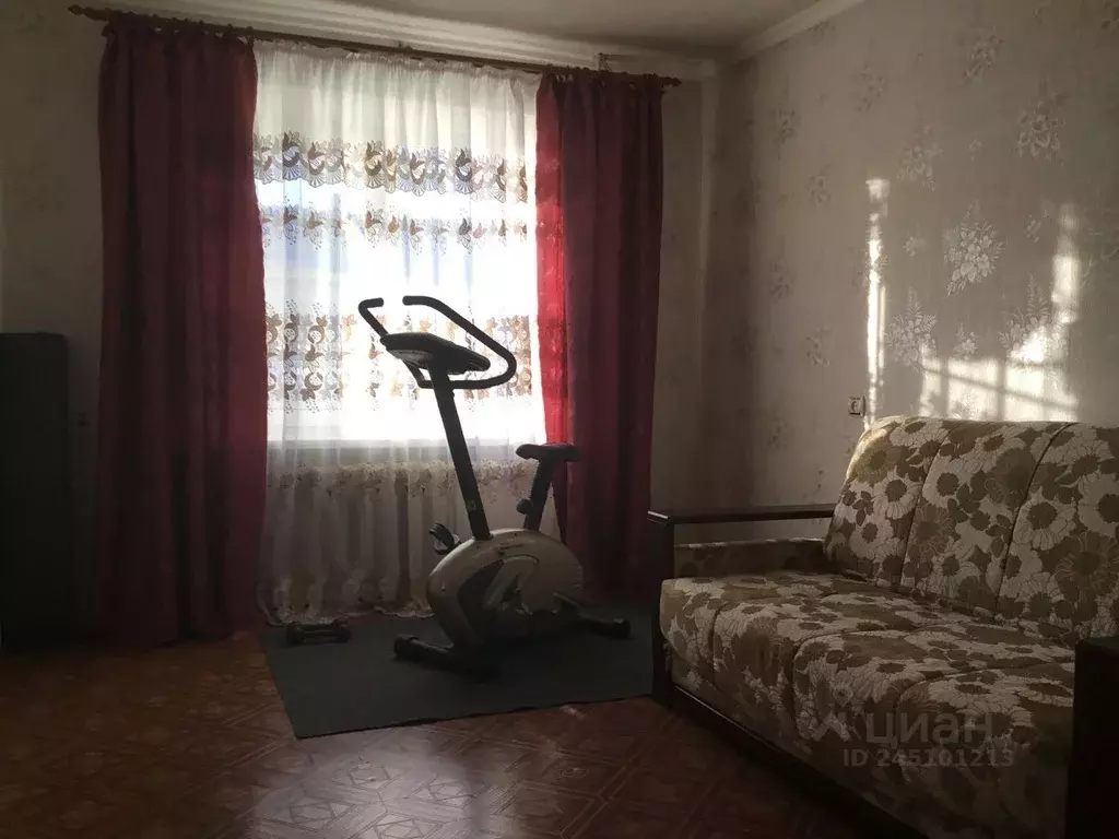 2-к кв. Новгородская область, Малая Вишера Школьная ул., 18 (51.0 м) - Фото 1