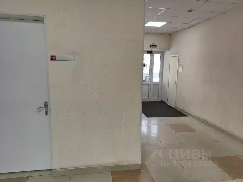 Торговая площадь в Санкт-Петербург Московский просп., 28 (2 м) - Фото 1