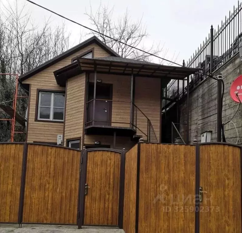 Дом в Краснодарский край, Туапсе Армавирская ул., 16 (80 м) - Фото 1