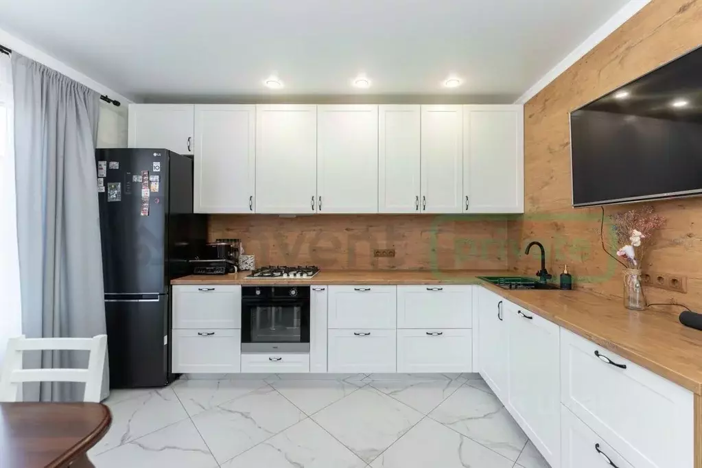 2-к кв. Калининградская область, Гурьевск ул. Лермонтова, 2В (65.0 м) - Фото 1