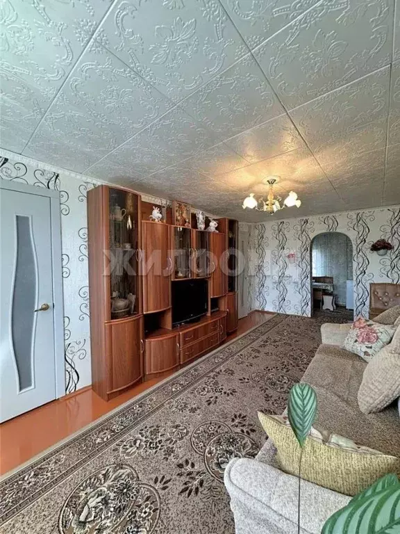 Дом в Омская область, Омск Материальная ул. (53 м) - Фото 1