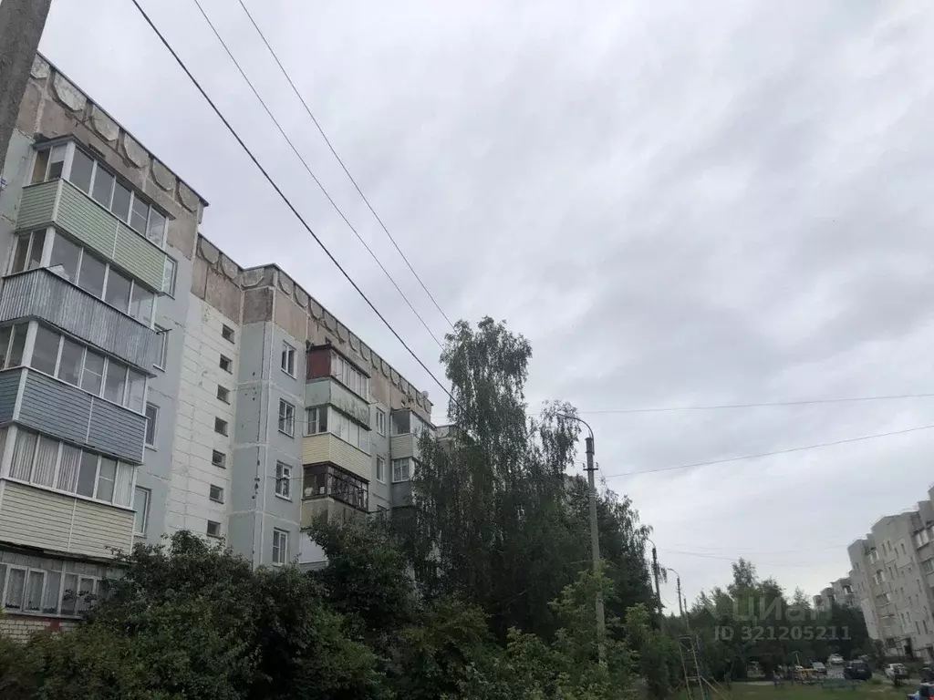 3-к кв. Калужская область, Калуга ул. Первых Коммунаров, 12 (70.5 м) - Фото 0