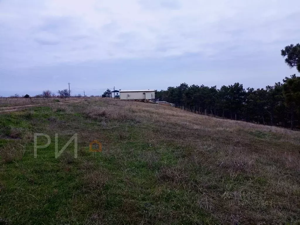 Участок в Крым, Бахчисарайский район, с. Угловое ул. Комарова (8.0 ... - Фото 1