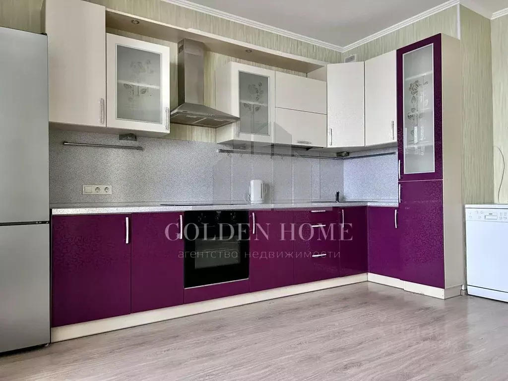 3-к кв. Санкт-Петербург ул. Катерников, 5к2 (86.9 м) - Фото 0