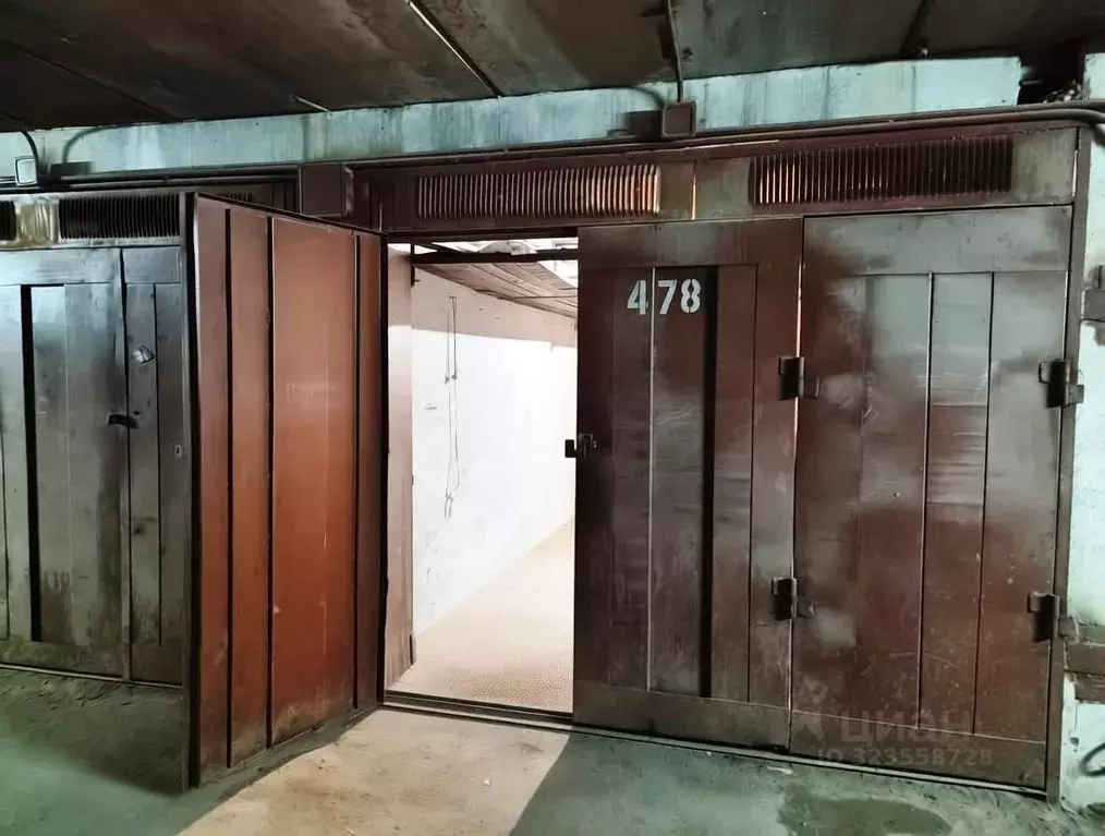 Гараж в Свердловская область, Екатеринбург ул. Фронтовых Бригад, 10 ... - Фото 2