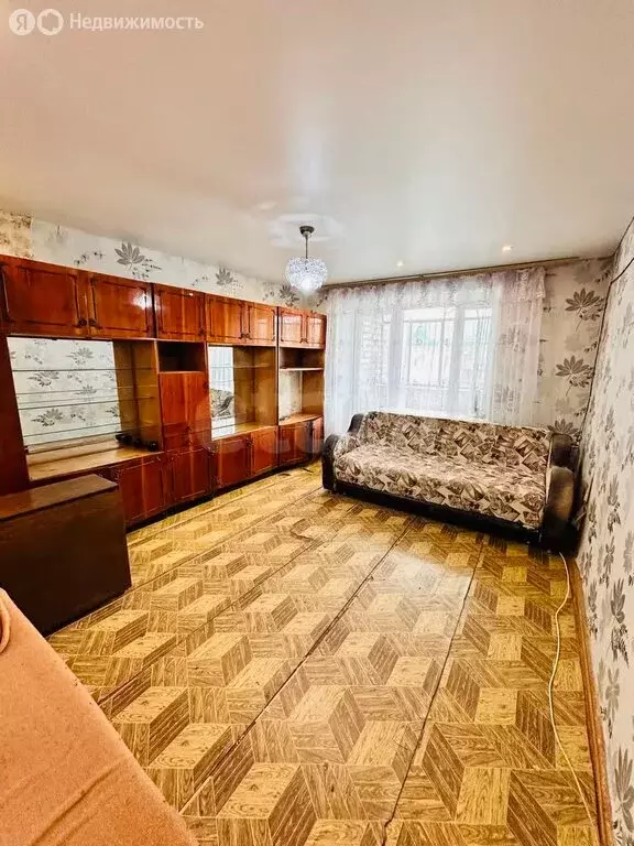 2-комнатная квартира: Заводоуковск, улица Дзержинского, 5 (49.9 м) - Фото 1