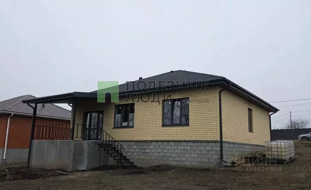 Дом в Белгородская область, Белгородский район, с. Стрелецкое ул. ... - Фото 1