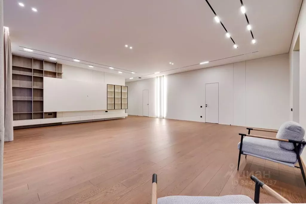 4-к кв. Москва ул. Сретенка, 26/1 (250.0 м) - Фото 2