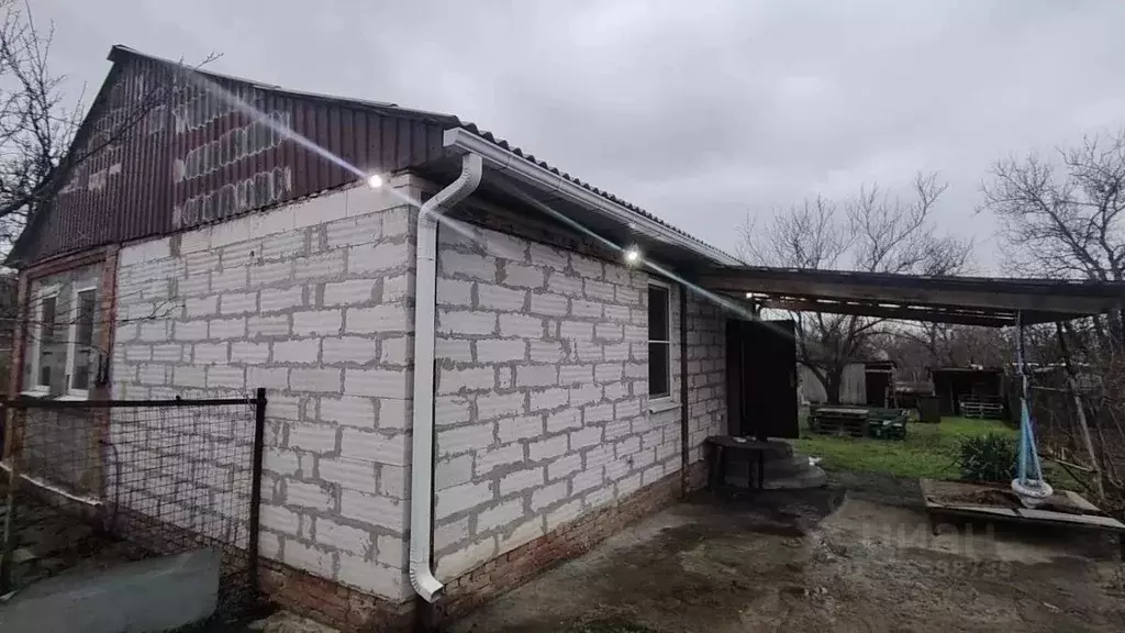 Дом в Ростовская область, Азов Азовский район, Мичуринец-3 мкр, 3 (80 ... - Фото 1