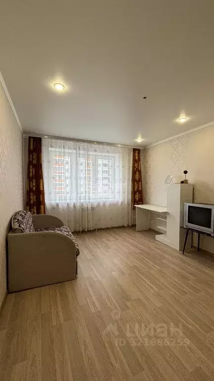 1-к кв. Брянская область, Брянск ул. Комарова, 49 (46.0 м) - Фото 0