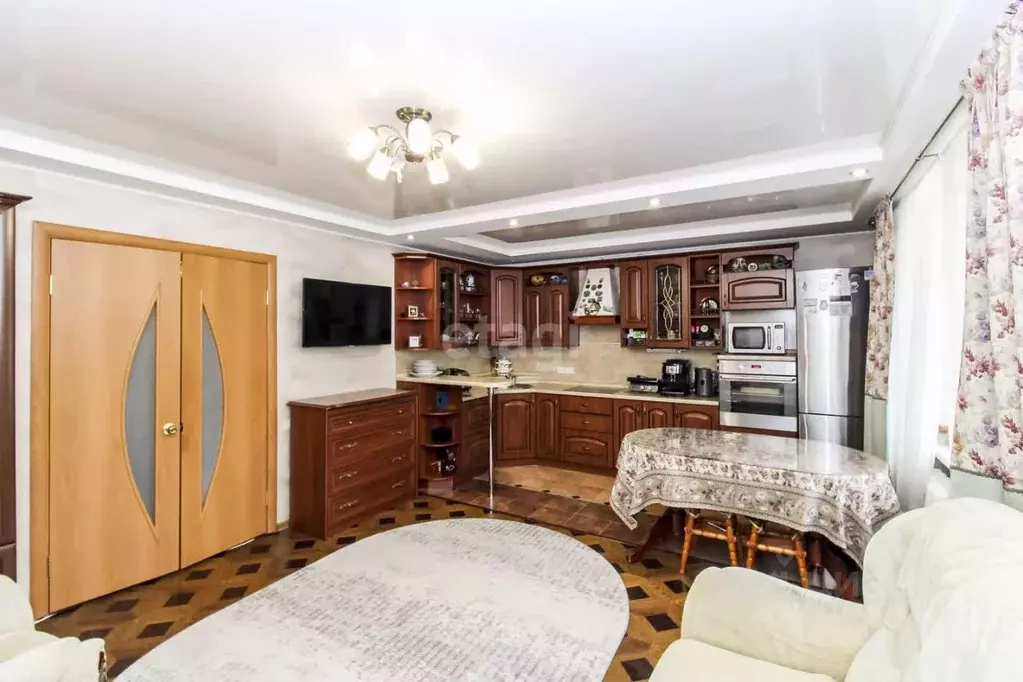 2-к кв. Тюменская область, Тюмень ул. Шишкова, 20 (67.1 м) - Фото 0