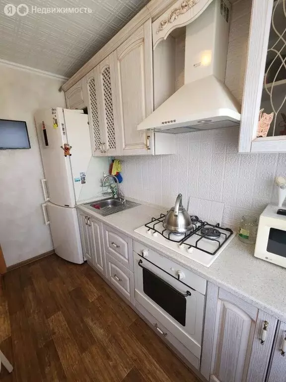 3-комнатная квартира: Саратов, проспект Строителей, 20 (60 м) - Фото 1