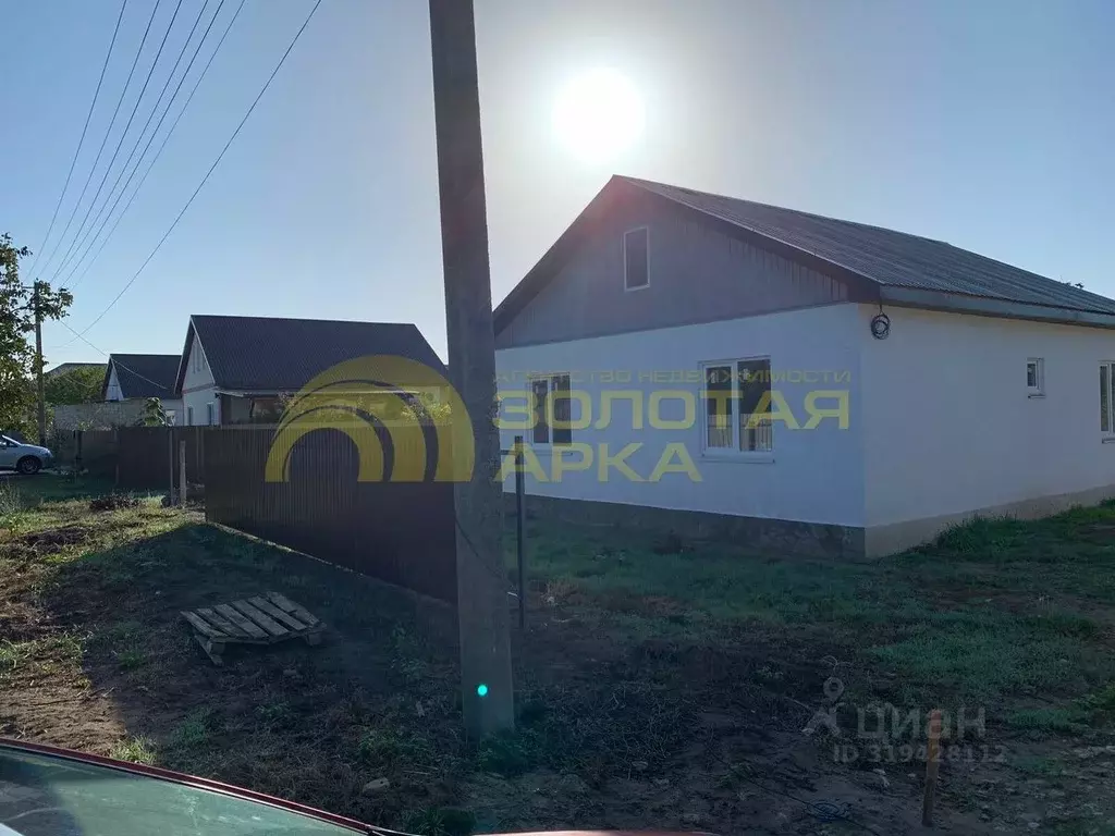 Дом в Краснодарский край, Красноармейский район, Трудобеликовское ... - Фото 1