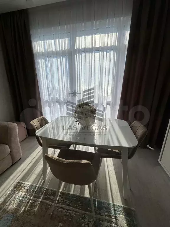 3-к. квартира, 137 м, 6/18 эт. - Фото 1