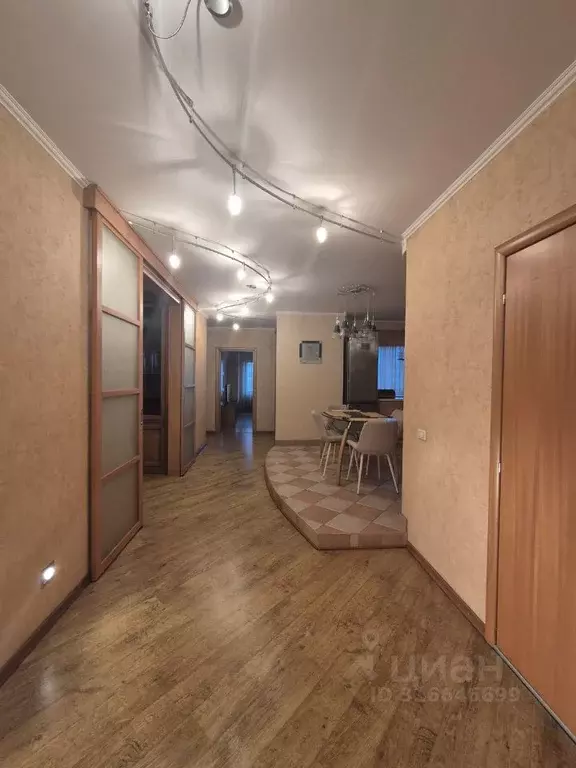 3-к кв. Московская область, Химки ул. Панфилова, 2 (100.0 м) - Фото 0
