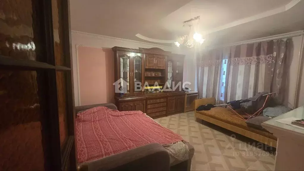 3-к кв. Бурятия, Улан-Удэ ул. Боевая, 1 (65.0 м) - Фото 0