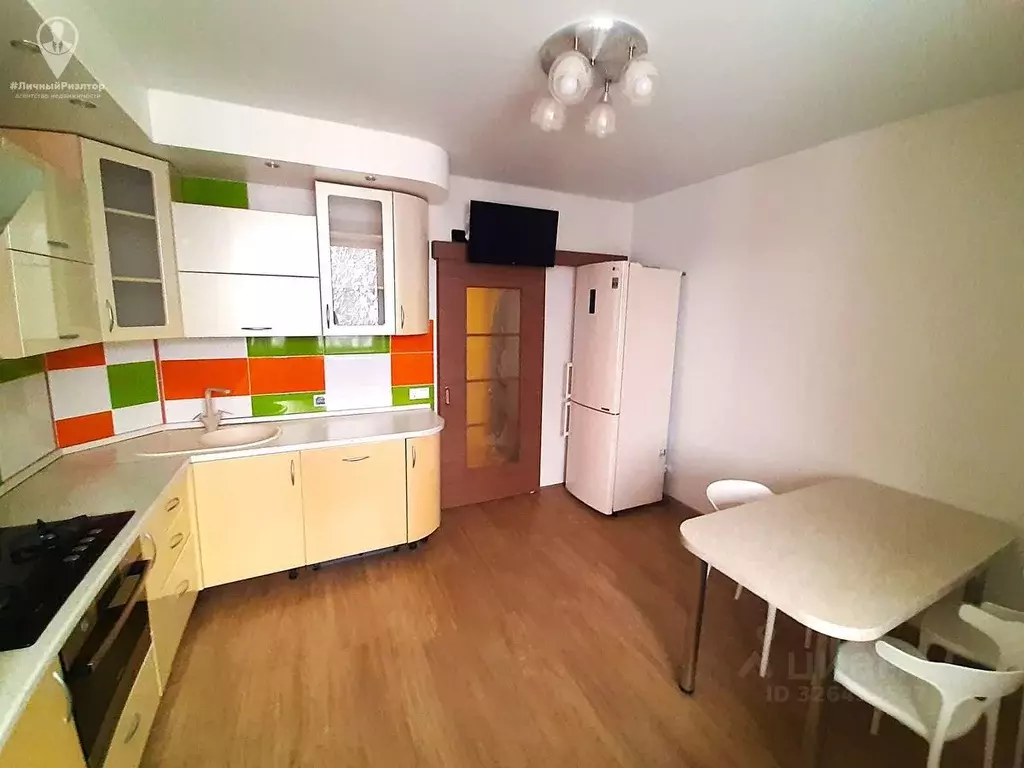 2-к кв. Рязанская область, Рязань ул. Мещерская, 24/8 (81.4 м) - Фото 0