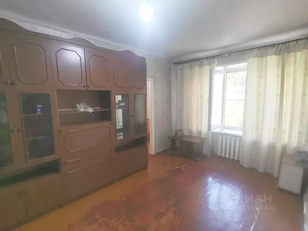 2-к кв. Красноярский край, Красноярск ул. Карла Маркса, 141 (44.3 м) - Фото 0