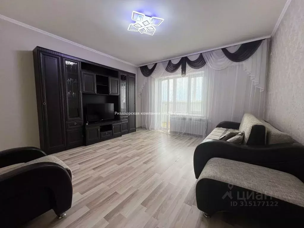 2-к кв. Хабаровский край, Хабаровск ул. Карла Маркса, 99А (64.4 м) - Фото 0