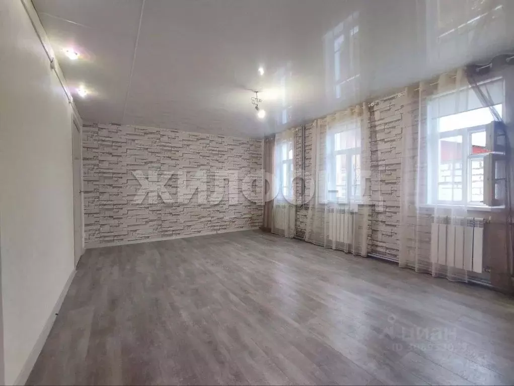 2-к кв. Томская область, Томск ул. Трифонова, 10 (50.4 м) - Фото 1