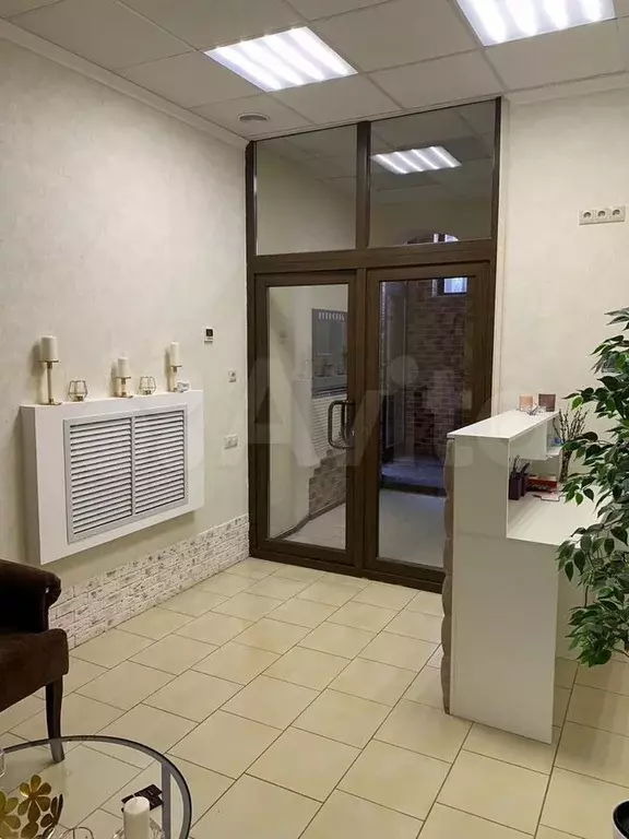 Аренда помещения свободного назначения 127 кв.м. ул.Ишунина - Фото 0