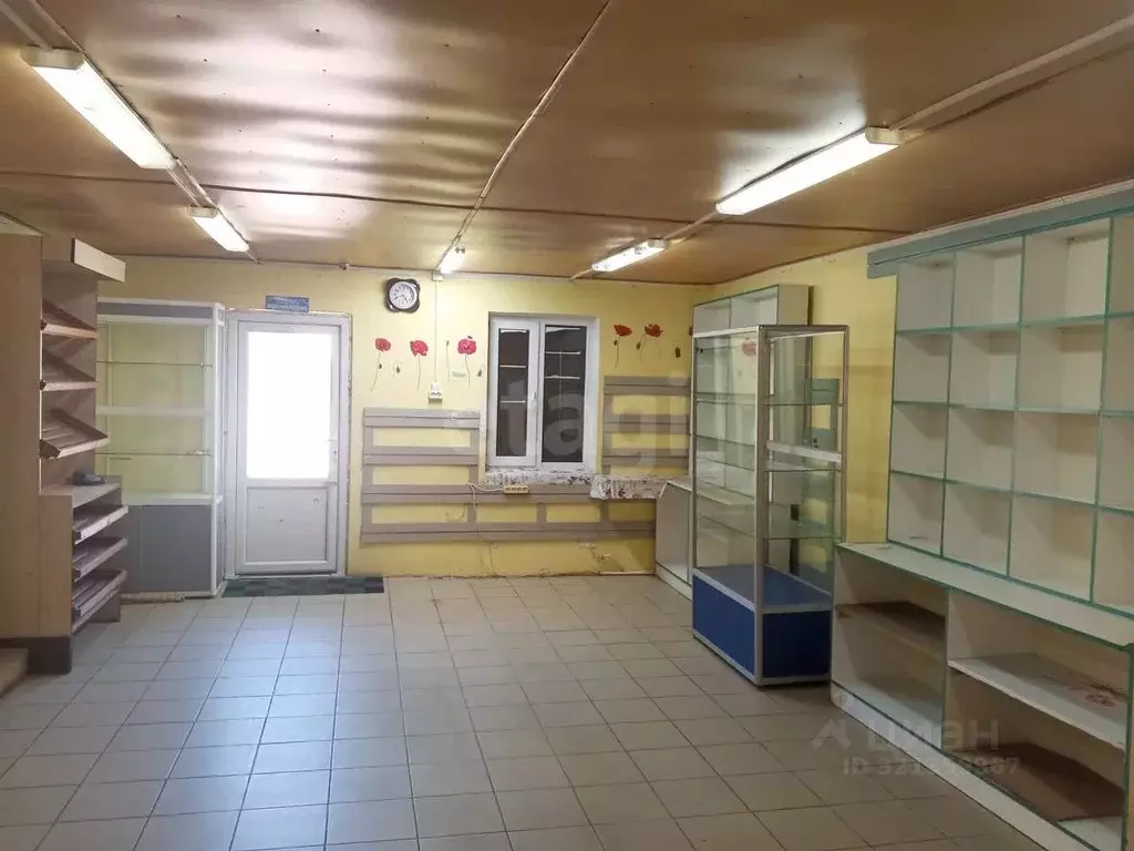 Помещение свободного назначения в Псковская область, Остров ... - Фото 1