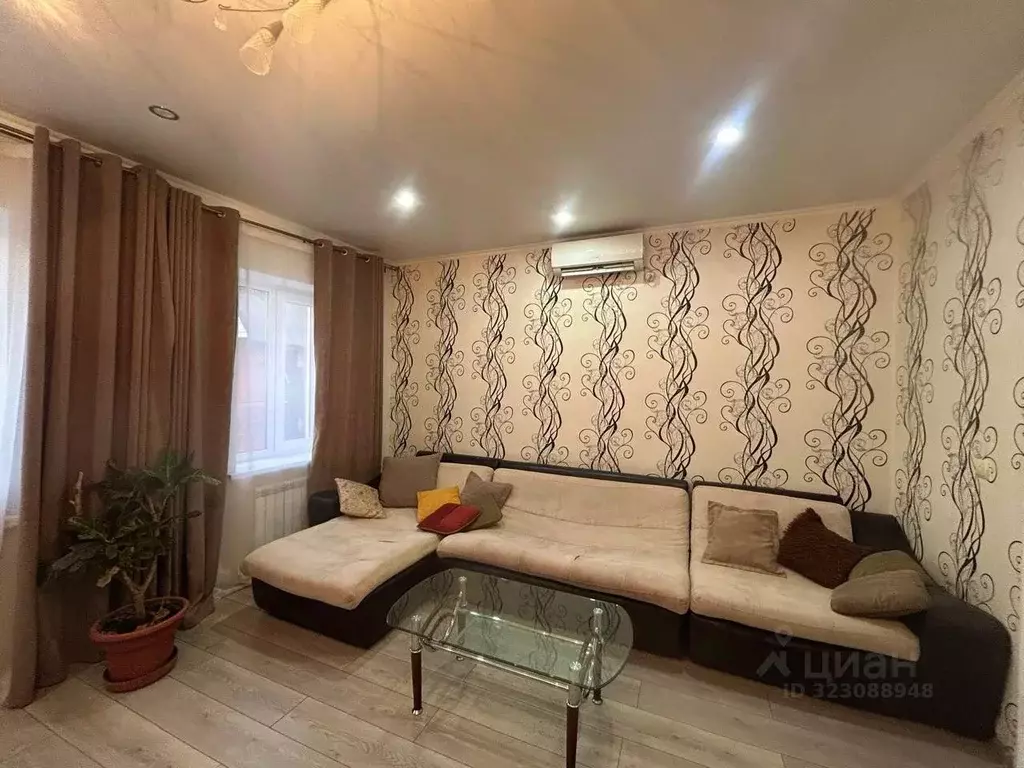 Дом в Краснодарский край, Выселки ст-ца ул. Советская, 64 (70 м) - Фото 1