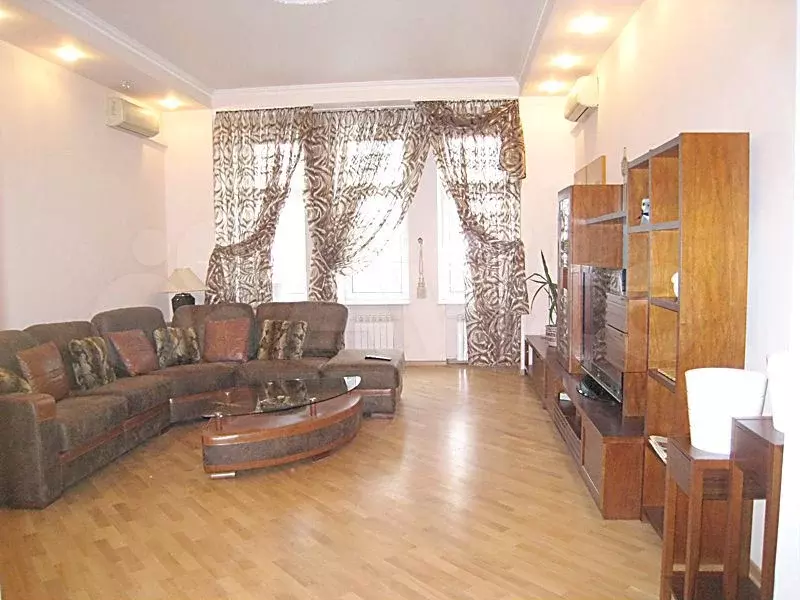 4-к. квартира, 130 м, 4/6 эт. - Фото 1