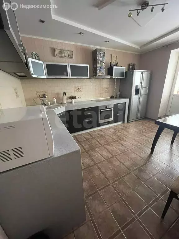 3-комнатная квартира: Белгород, улица Горького, 52Б (83 м) - Фото 1