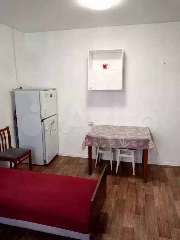 Комната 18 м в 3-к., 3/3 эт. - Фото 1