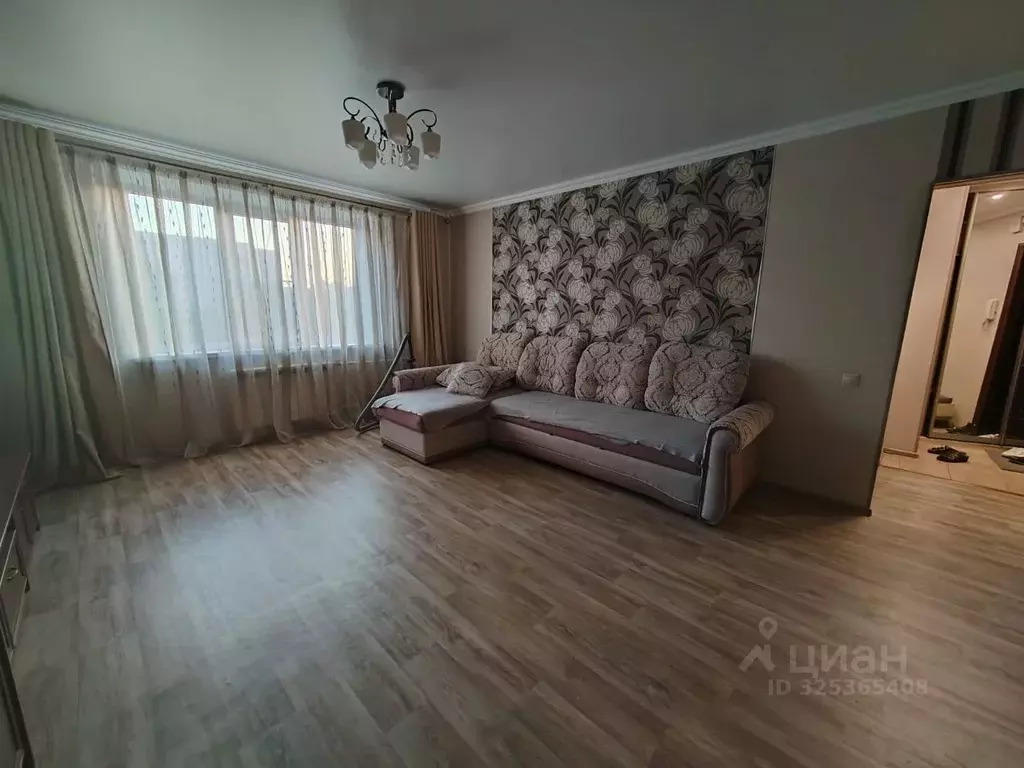 3-к кв. Омская область, Омск ул. Богдана Хмельницкого, 46 (70.0 м) - Фото 1