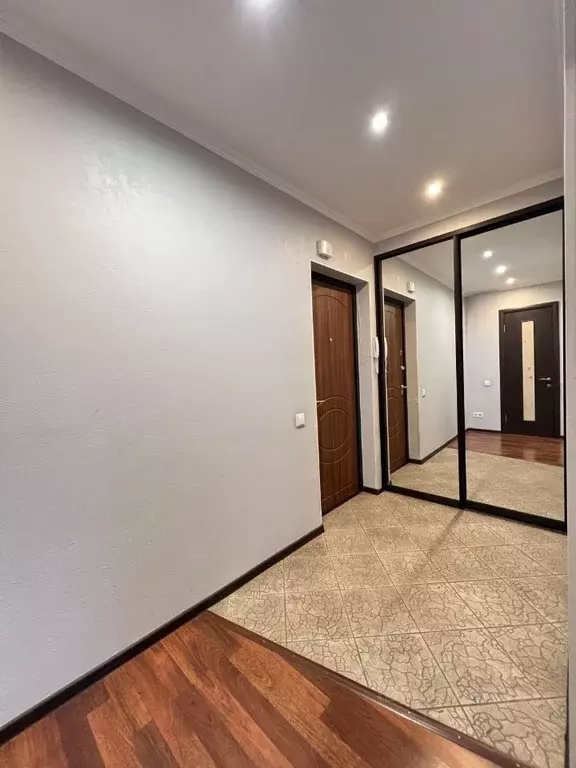 1-к кв. Кемеровская область, Кемерово ул. Авроры, 10 (42.0 м) - Фото 1