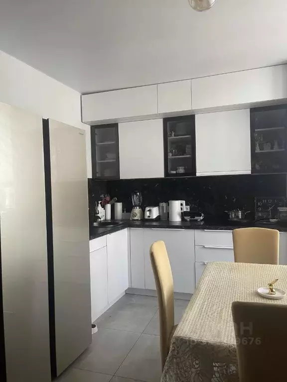 3-к кв. Саха (Якутия), Якутск ул. Петра Алексеева, 27 (67.0 м) - Фото 1