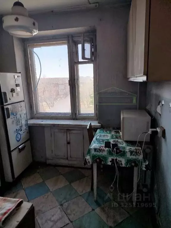 2-к кв. Приморский край, Артем ул. Фрунзе, 42 (45.1 м) - Фото 1