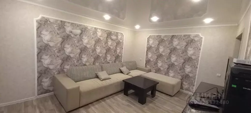 2-к кв. Белгородская область, Губкин Народная ул., 2Б (55.0 м) - Фото 1