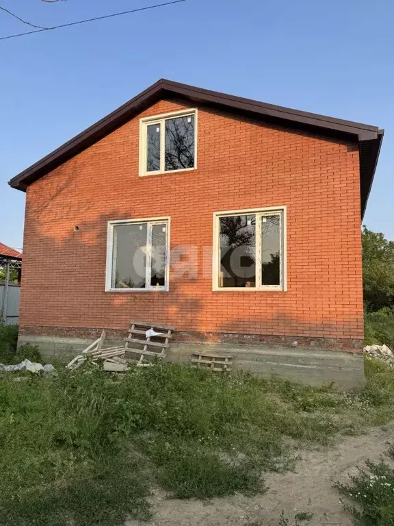 Дом в Краснодарский край, Новокубанск Капланово мкр,  (120 м) - Фото 1