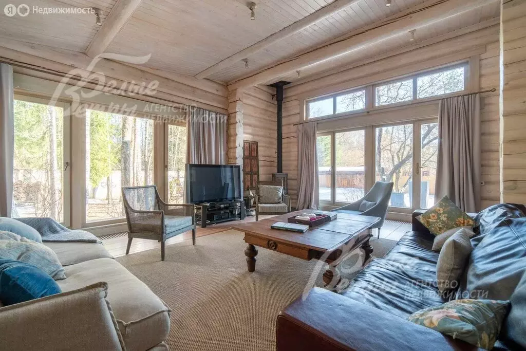 Дом в Троицк, ДК Академический (467 м) - Фото 1