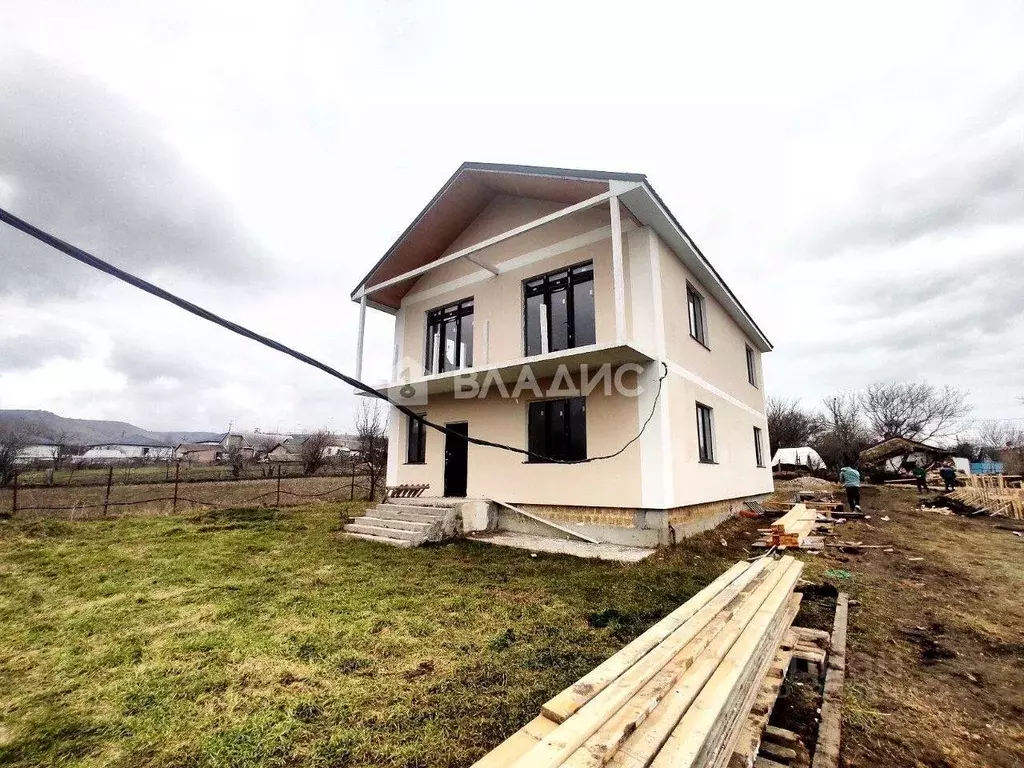 Дом в Крым, Симферопольский район, Трудовское с/пос, с. Ивановка ул. ... - Фото 2