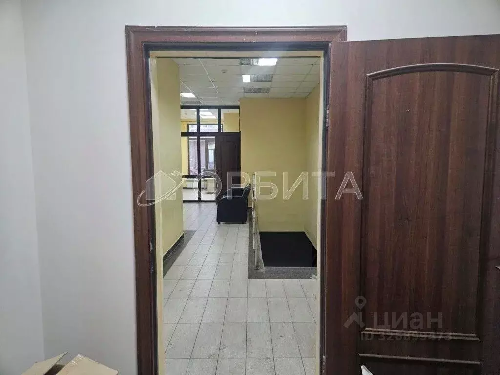 Офис в Тюменская область, Тюмень Депутатская ул., 110 (330 м) - Фото 1