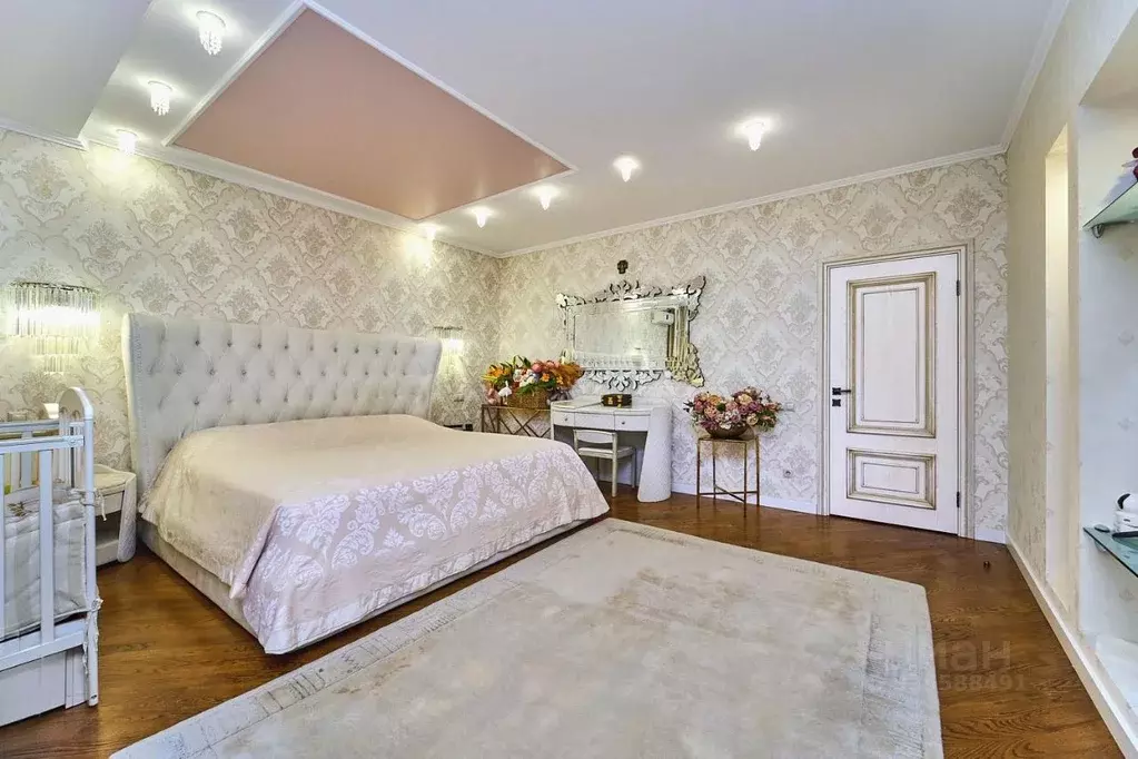 Дом в Краснодарский край, Краснодар ул. Им. Микешина М.О., 33 (314 м) - Фото 2