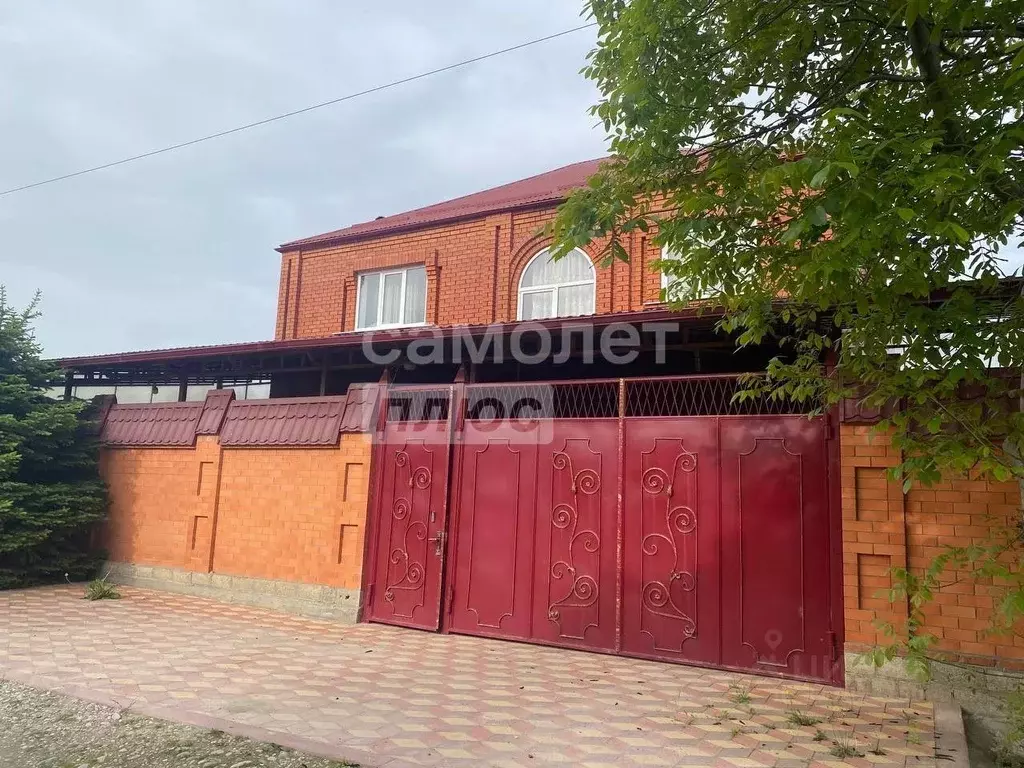 Дом в Ставропольский край, Предгорный муниципальный округ, пос. ... - Фото 1