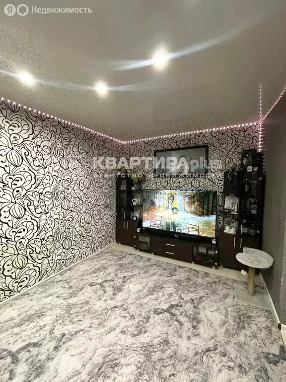 2-комнатная квартира: Невьянск, улица Матвеева, 18 (41.8 м) - Фото 2