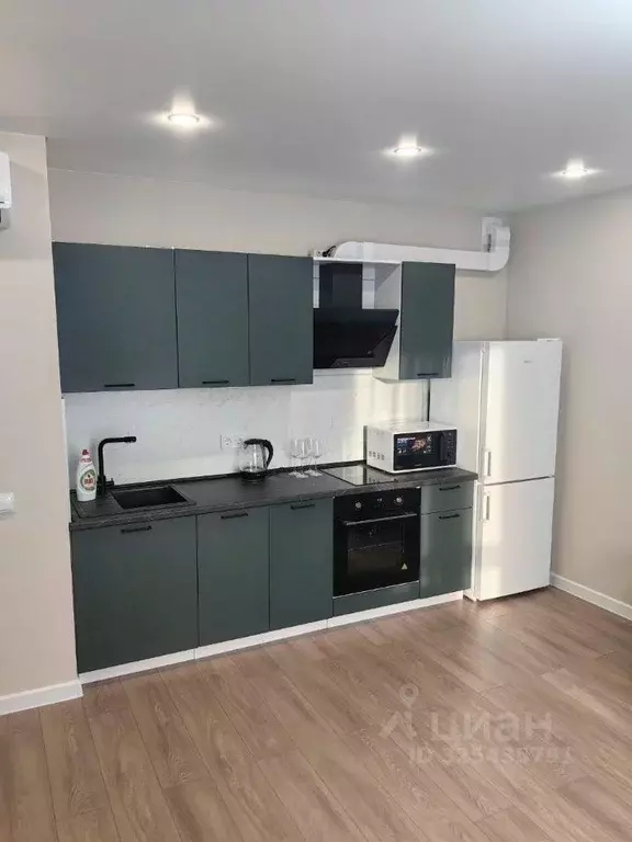 1-к кв. Тюменская область, Тюмень ул. Константина Посьета, 6 (37.9 м) - Фото 1