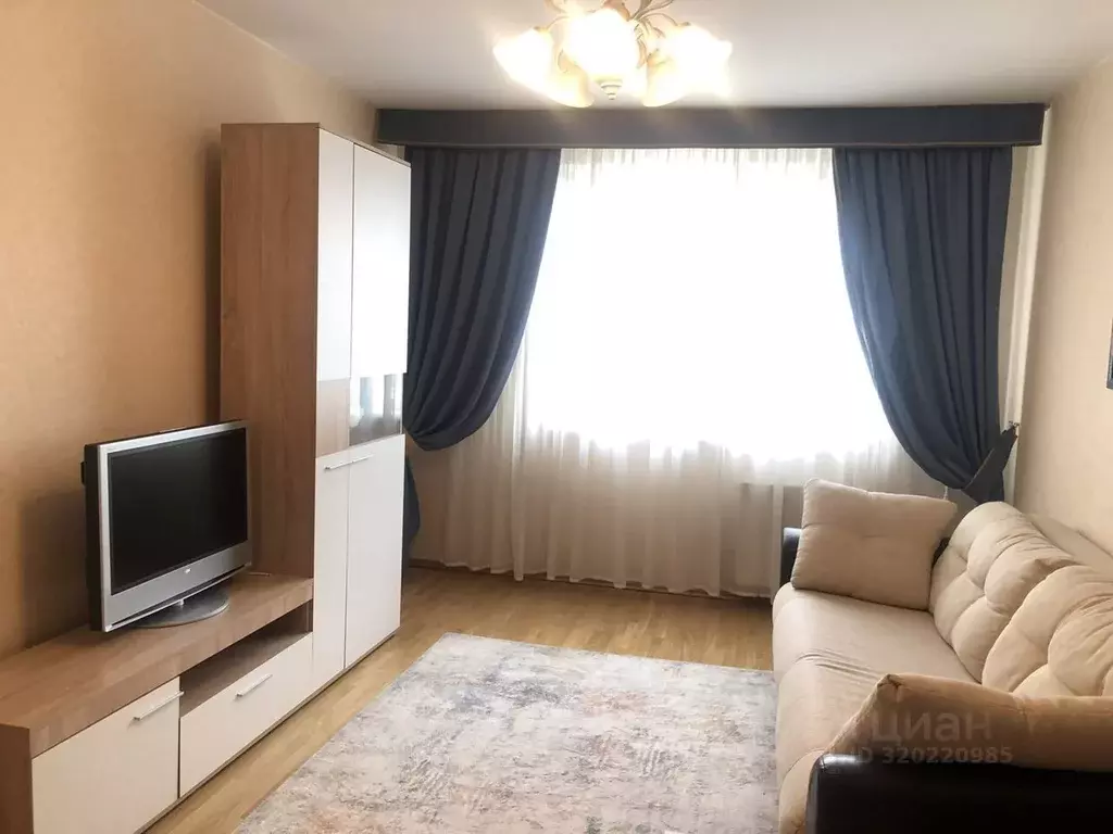 3-к кв. Москва Есенинский бул., 9К3 (75.0 м) - Фото 0