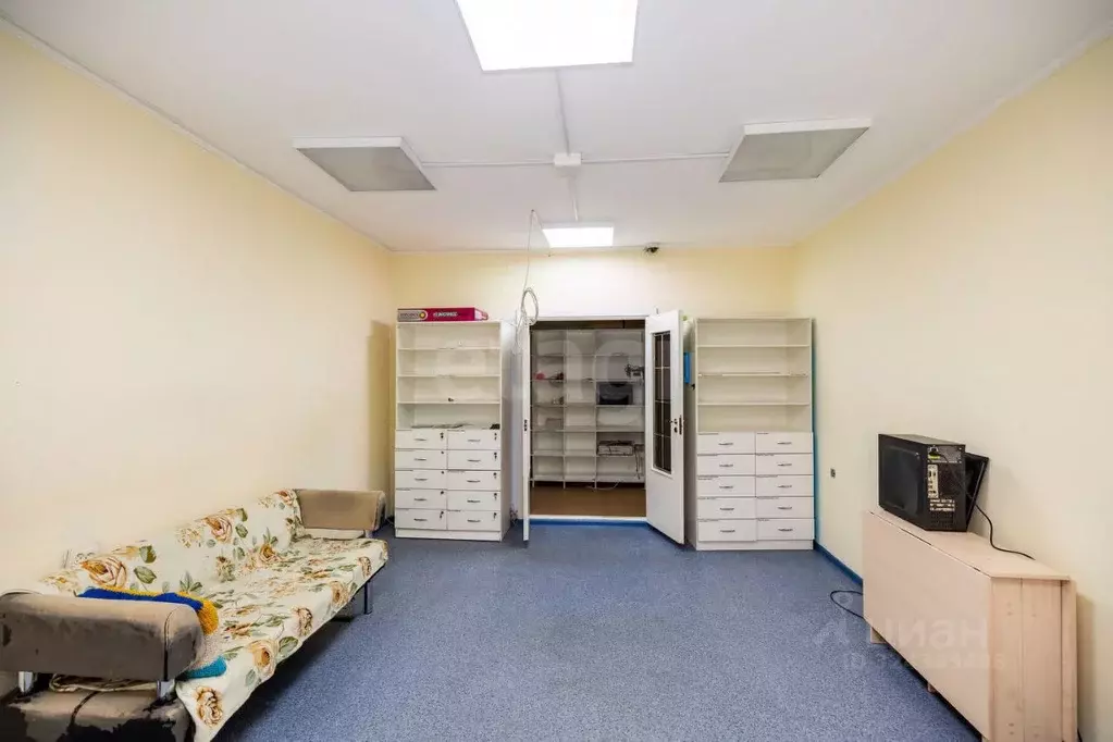 Помещение свободного назначения в Ханты-Мансийский АО, Сургут ул. ... - Фото 1